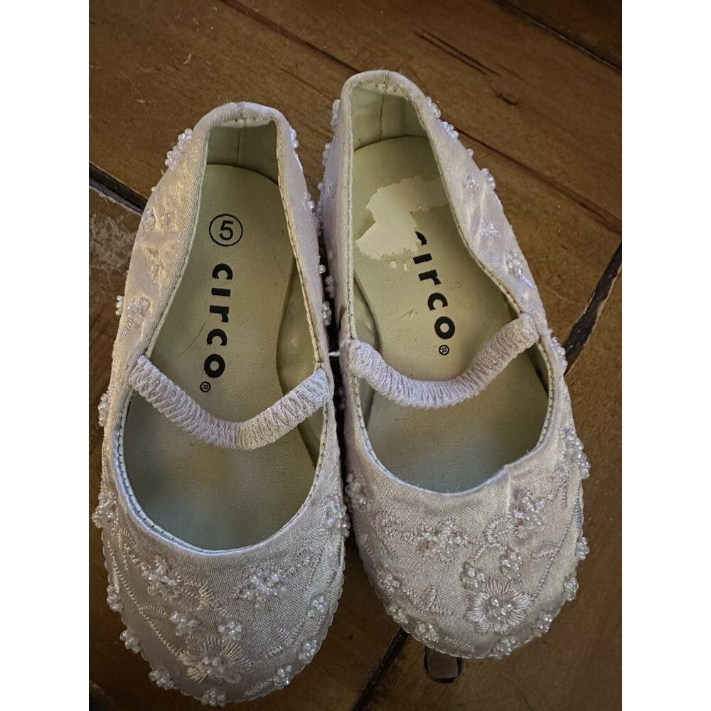 Circo White Beaded Girls Ballet Shoes, Size 5